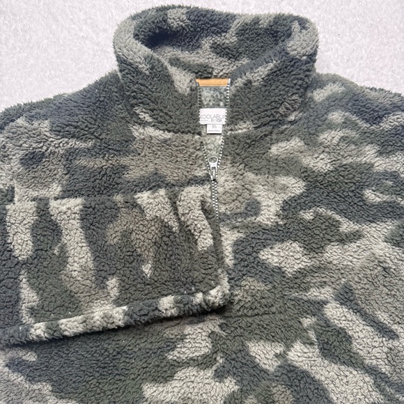 Koolaburra Jackets & Blazers - Koolaburra By Ugg Sherpa Camo Sage Pullover 1/4 Zip Sweatshirt XS
